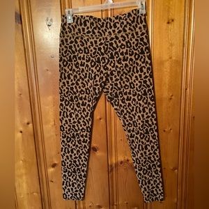Size Large Women’s Wild Fable Lepoard leggings